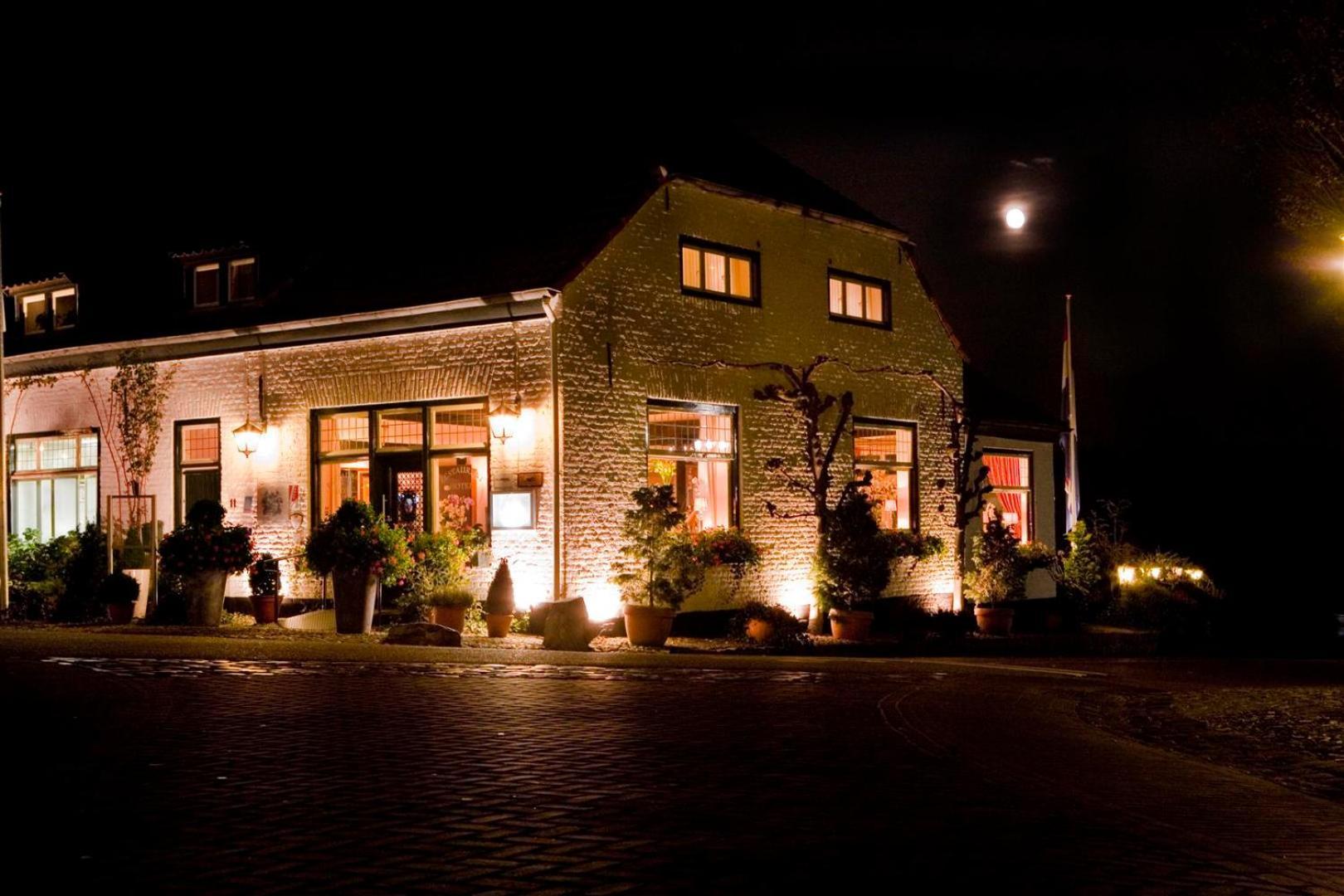 Het Maashotel Broekhuizen  Exterior photo